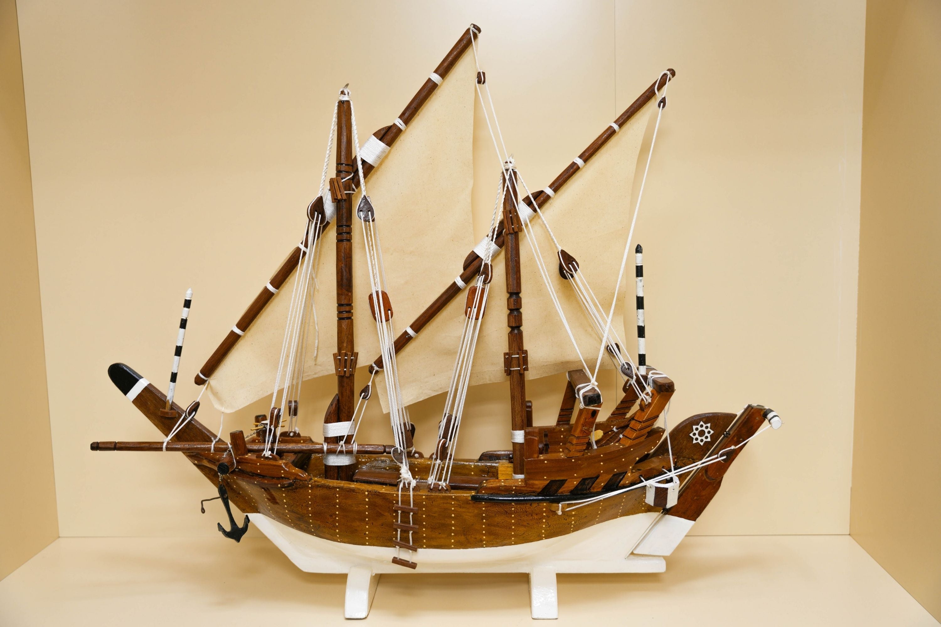 مجسم بوم تراثي من الساج البورمي والفيبر 100 سم | بوم سهيل